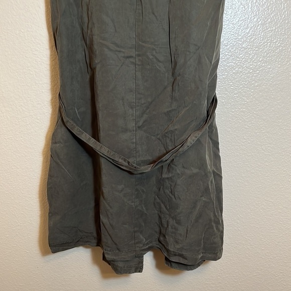 Miami Army Green Vest - Picture 9 of 13